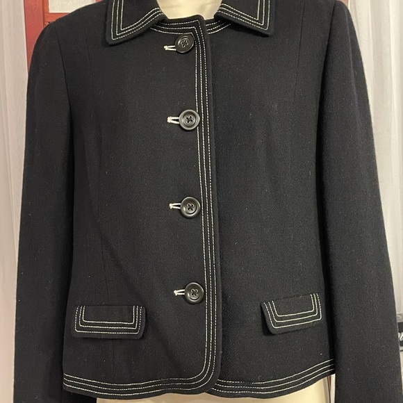 GAP short wool blazer… - Picture 2 of 8